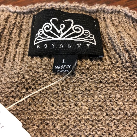 🔥Windsor Royalty Halter Sweater Top NWT🔥 - Picture 3 of 4